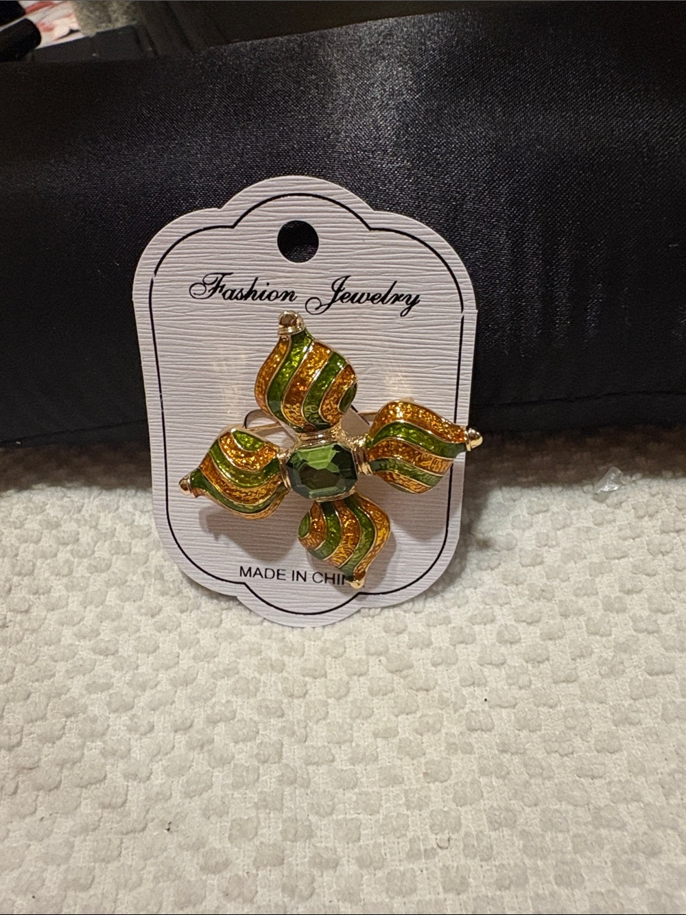 Fashion Jewelry Green and Gold Swirl Flower Brooch